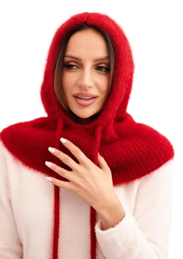 Women's red hat Berlin