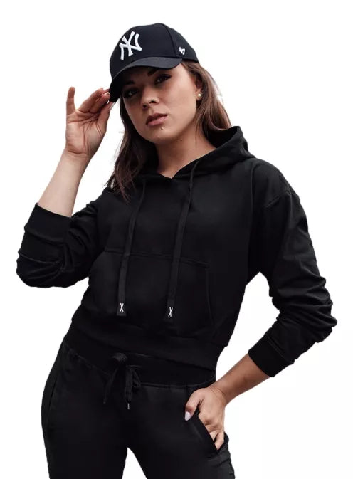 Moteriškas juodas džemperis su gobtuvu Trend