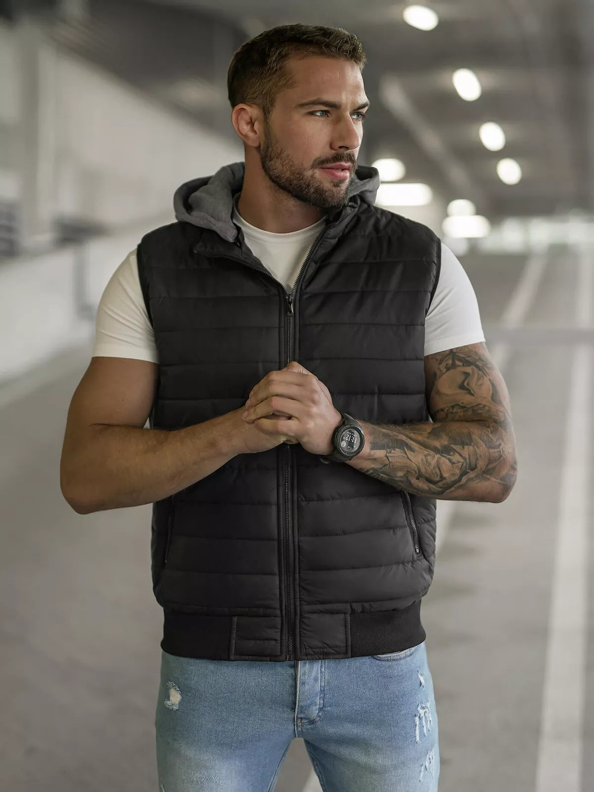 Black vest with hood Naron