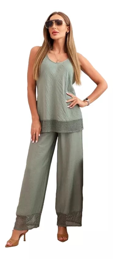 Women's khaki-colored Astro set.