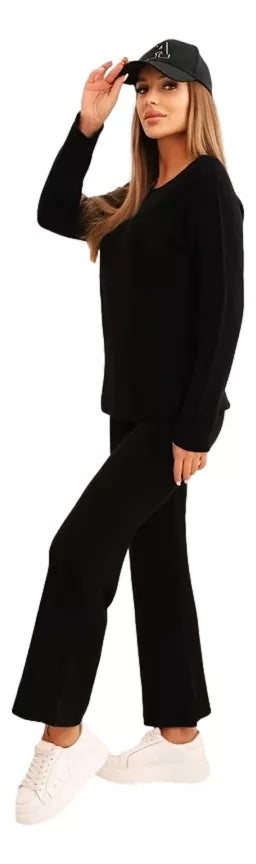 Women's black Lora set.