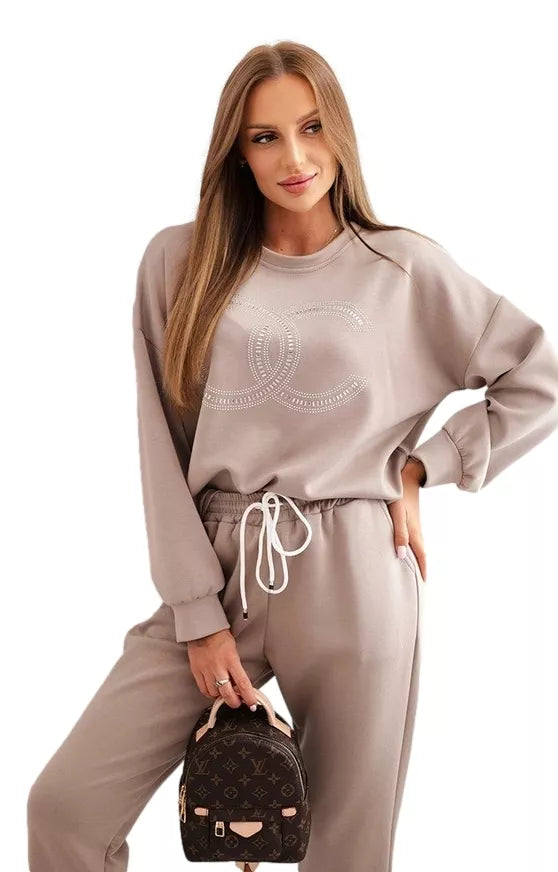 Women's dark brown Ring set.