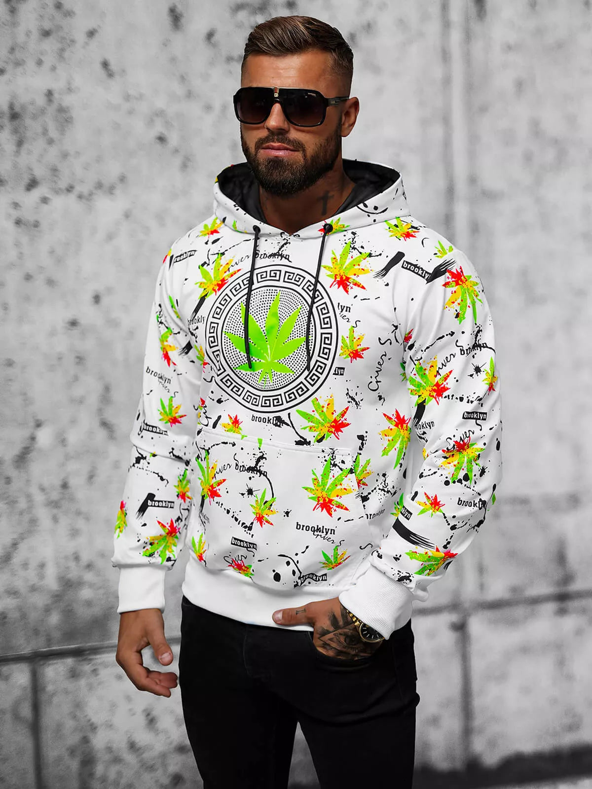 White sweater Bruker