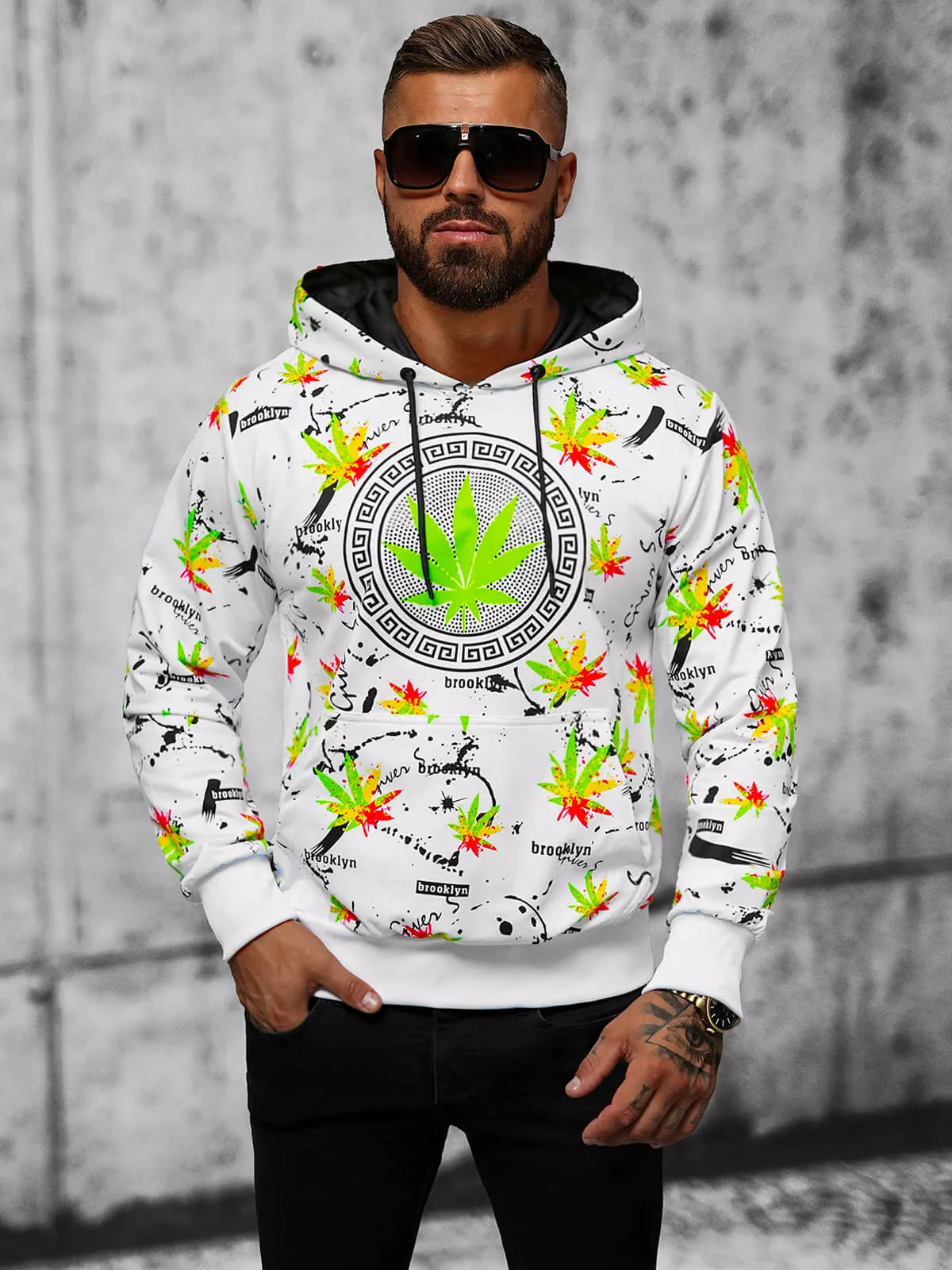 White sweater Bruker