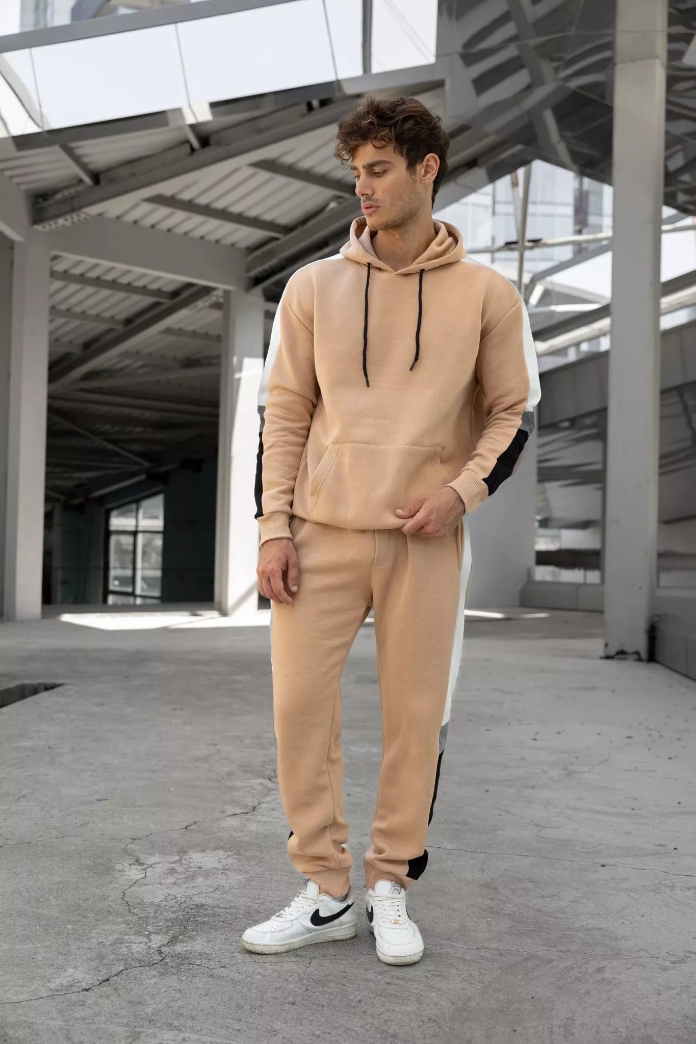 Sand-colored men's set with white Core stripe.
