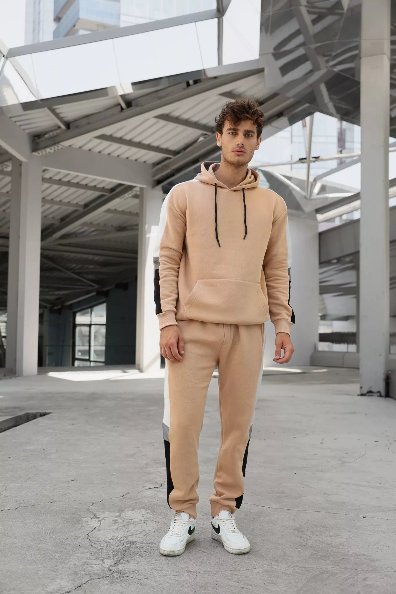 Sand-colored men's set with white Core stripe.