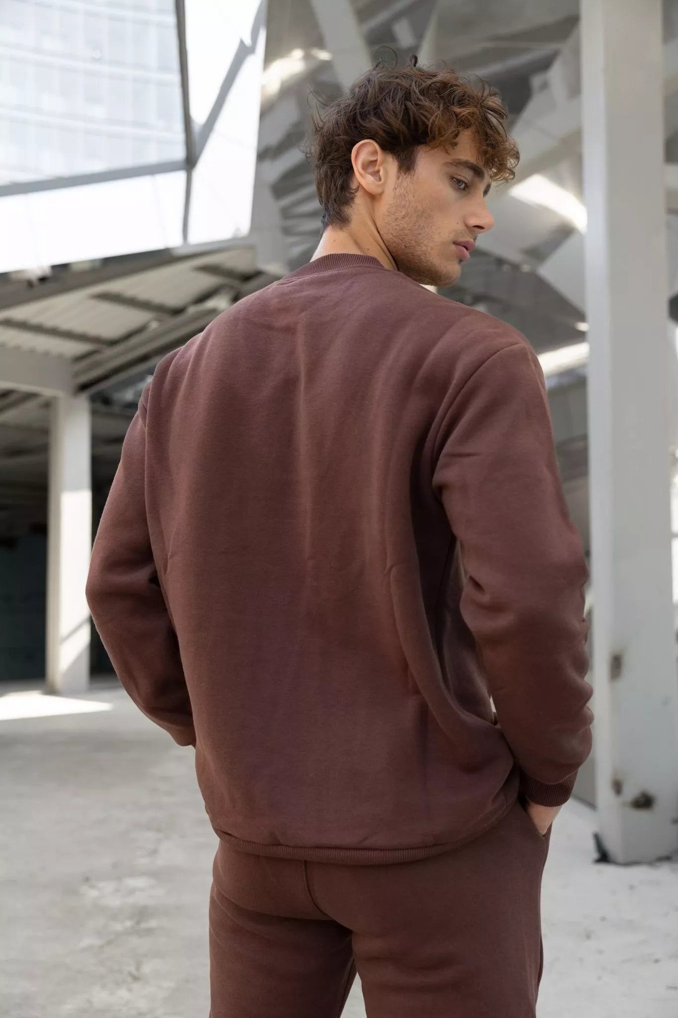 Brown men's suit Lipo