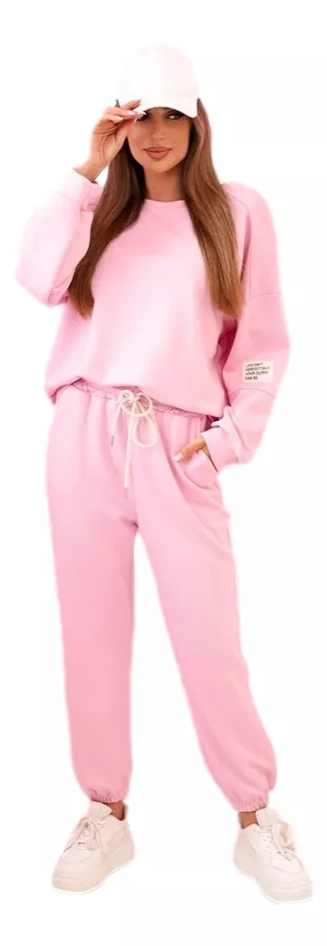 Women's pink Vesta set.