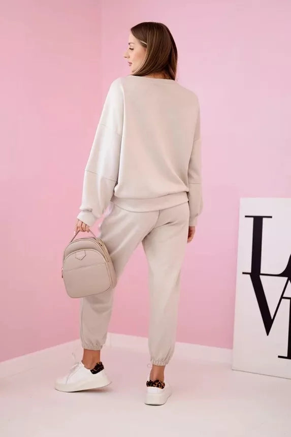 Women's brownish Vesta set.