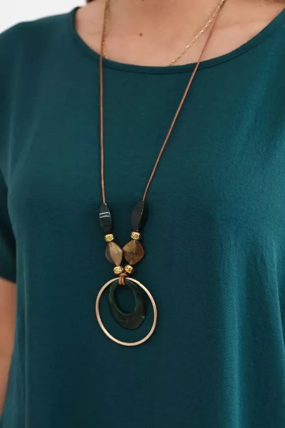 Dark green dress with pockets and pendant Deli 