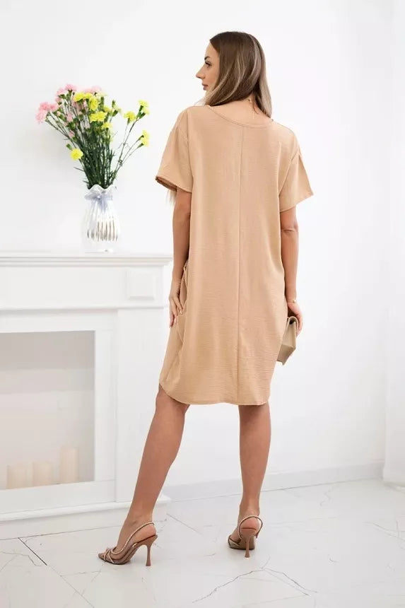 Brown dress with pockets and pendant Deli 