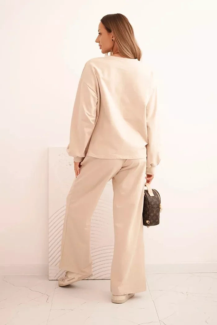 Women's brownish Mondo set.