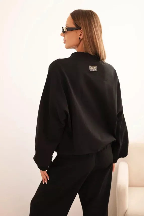 Women's black Fan set.