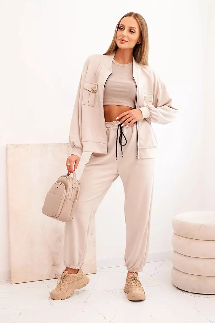 Women's brownish Marbel set.