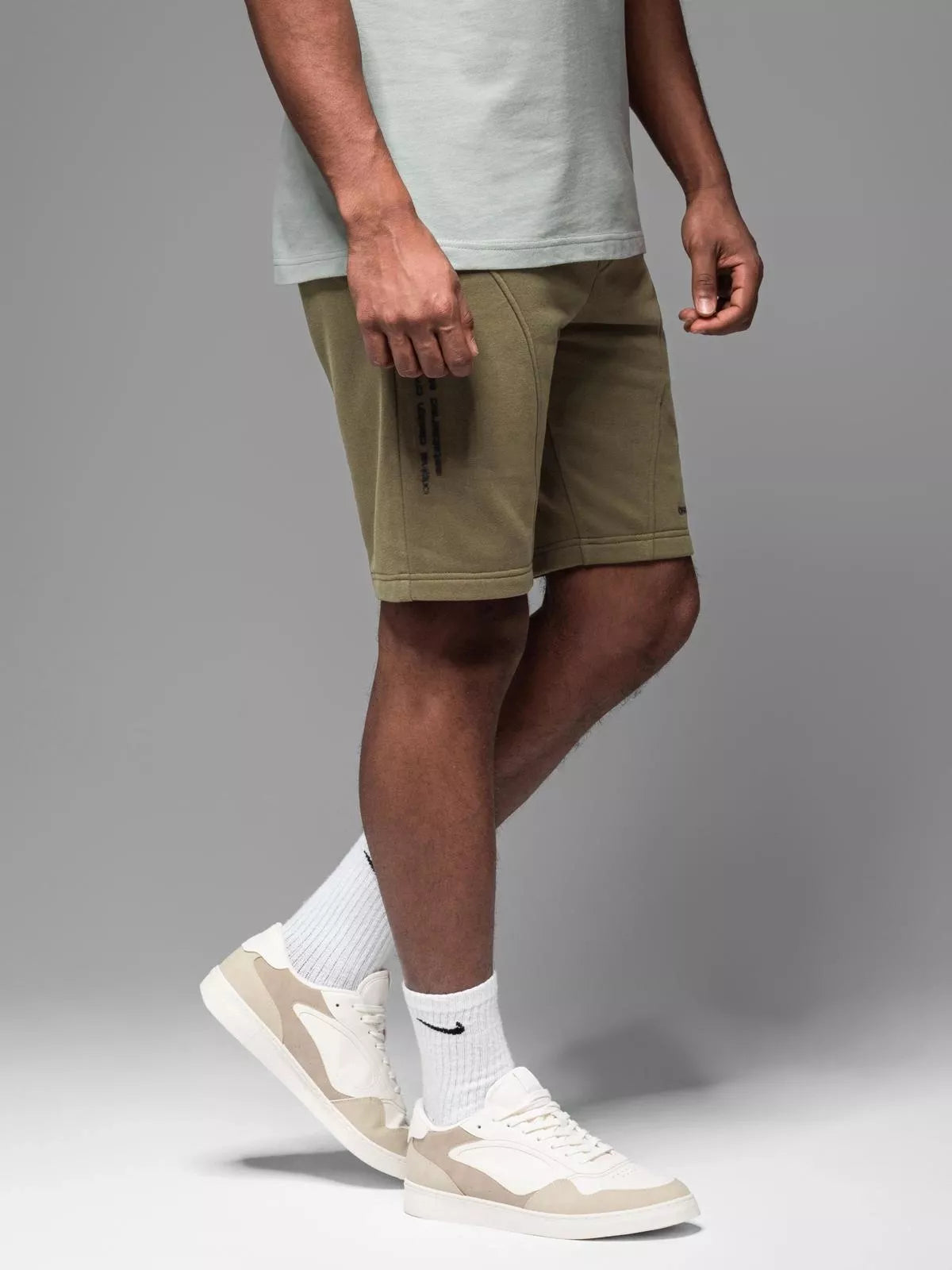 Men's khaki shorts Sport