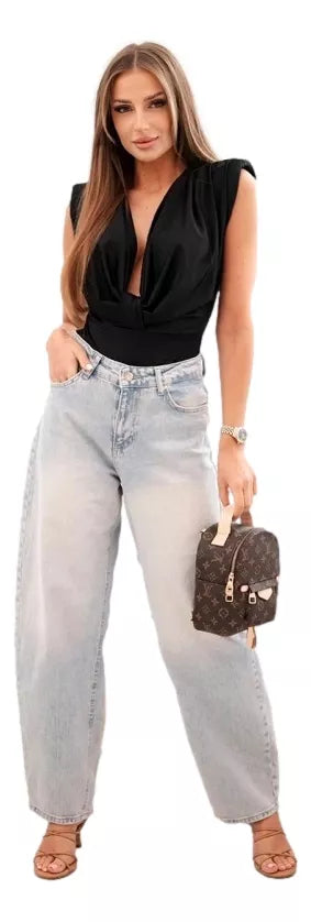 Women's blouse in black with a deep neckline Ana