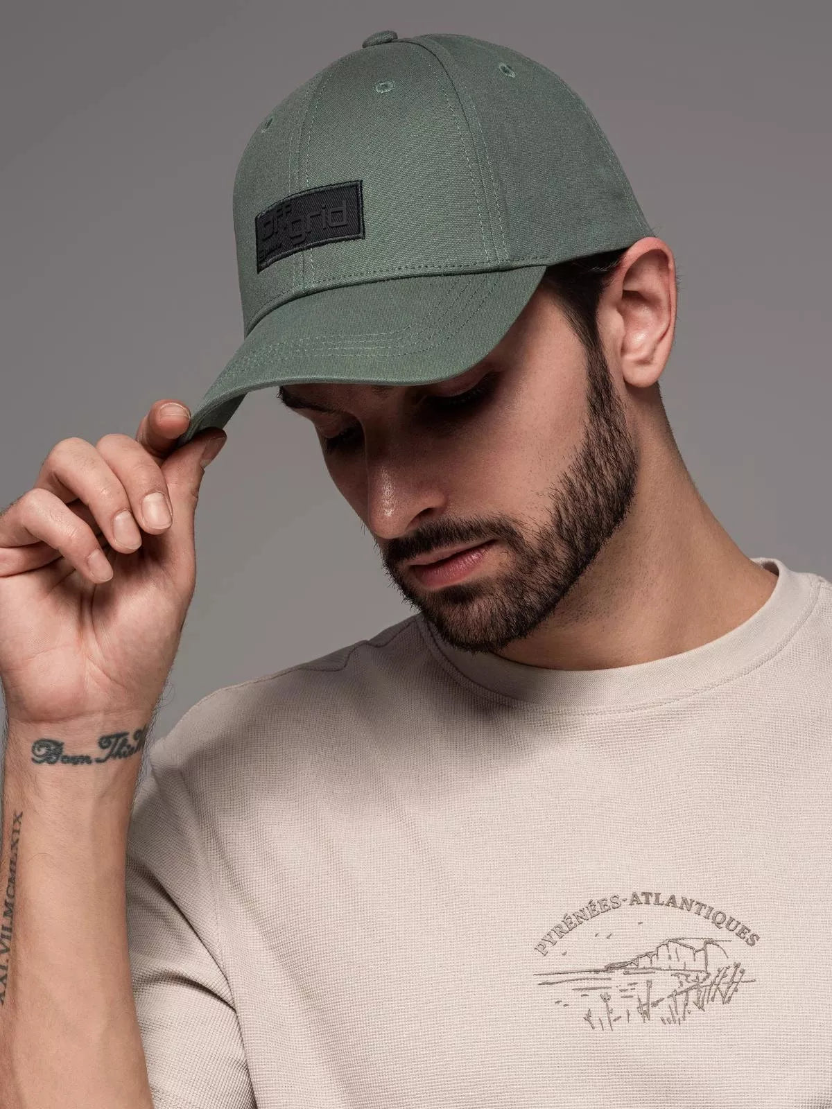 Unisex green hat Grid