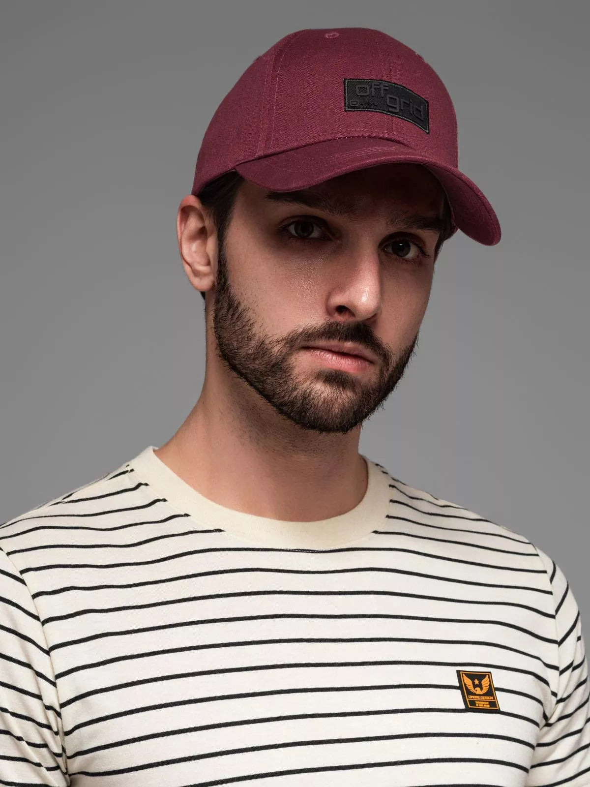 Unisex burgundy hat Grid