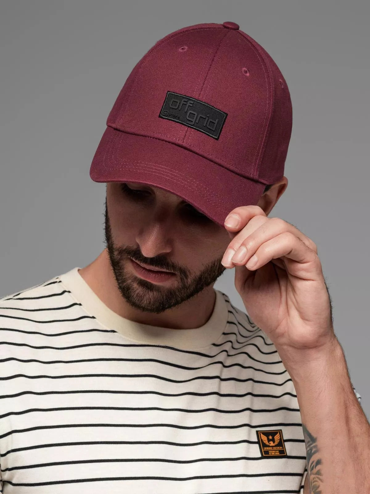 Unisex burgundy hat Grid