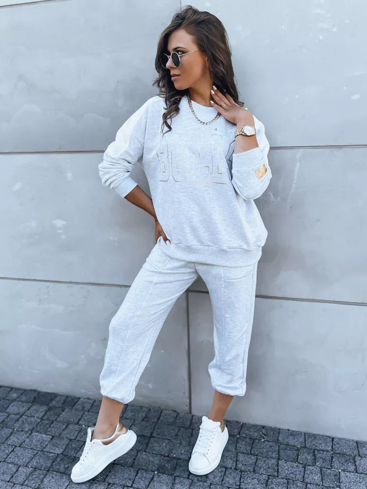 Light gray Bulls set.