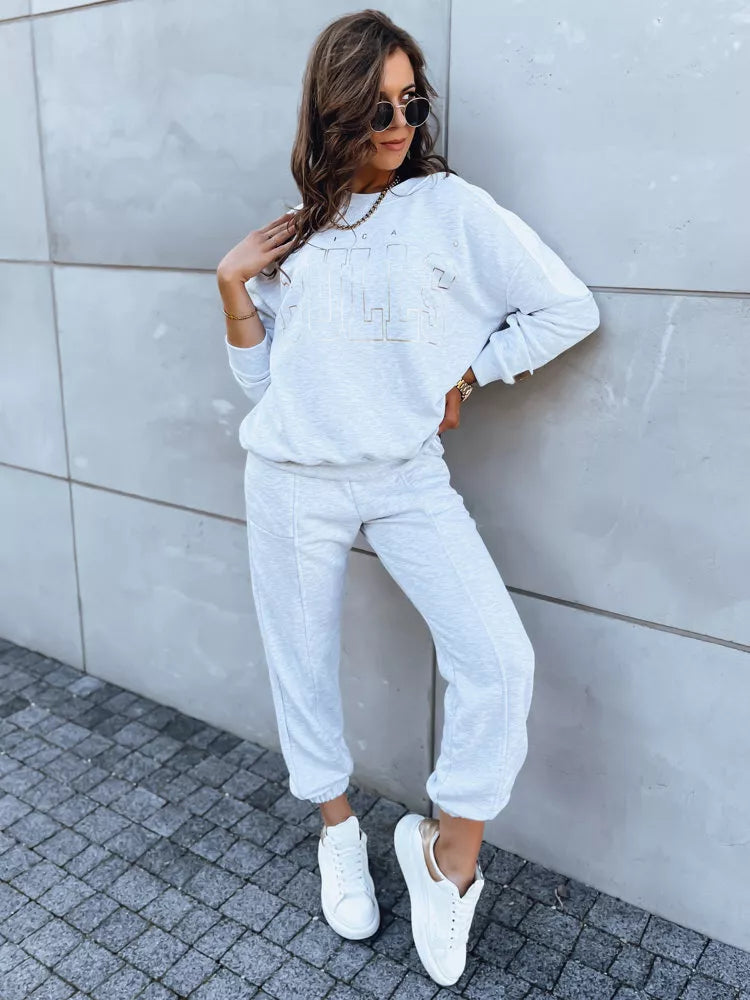 Light gray Bulls set.