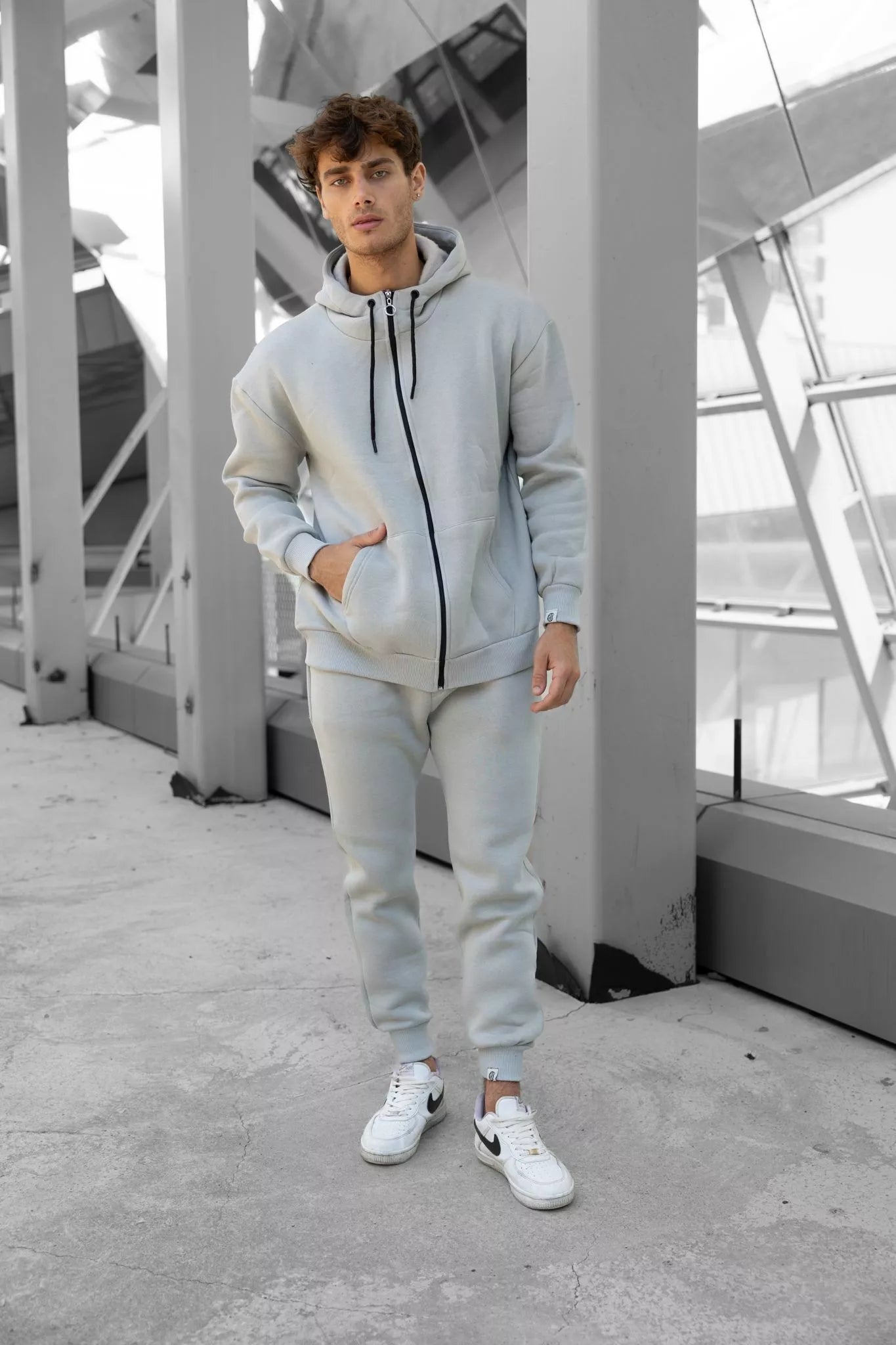 Light grey men's hooded tracksuit Zipos