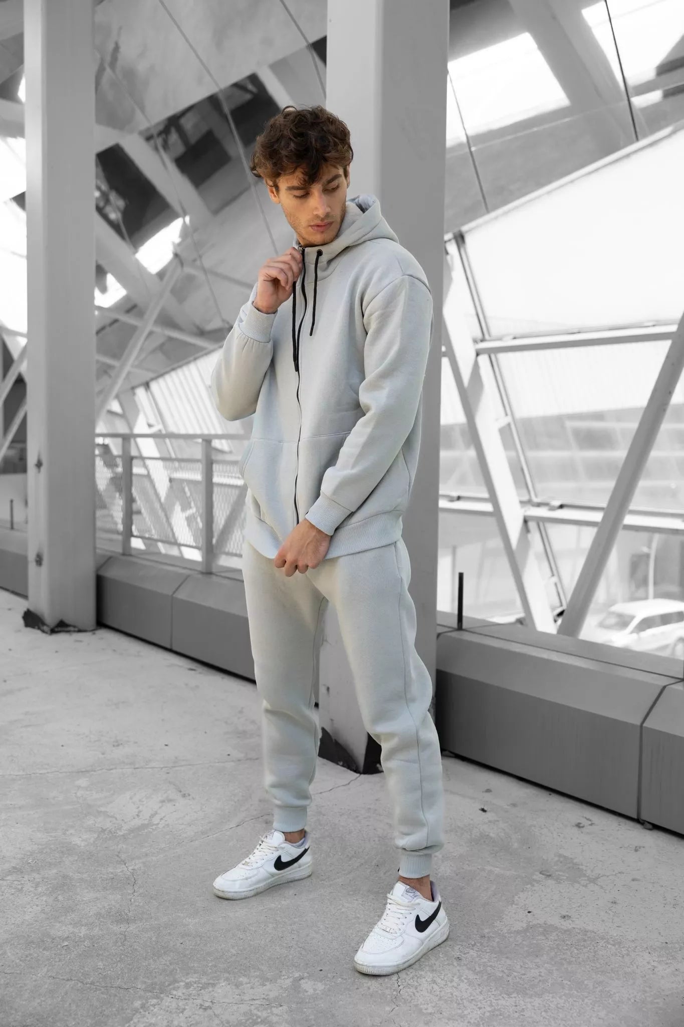 Light grey men's hooded tracksuit Zipos