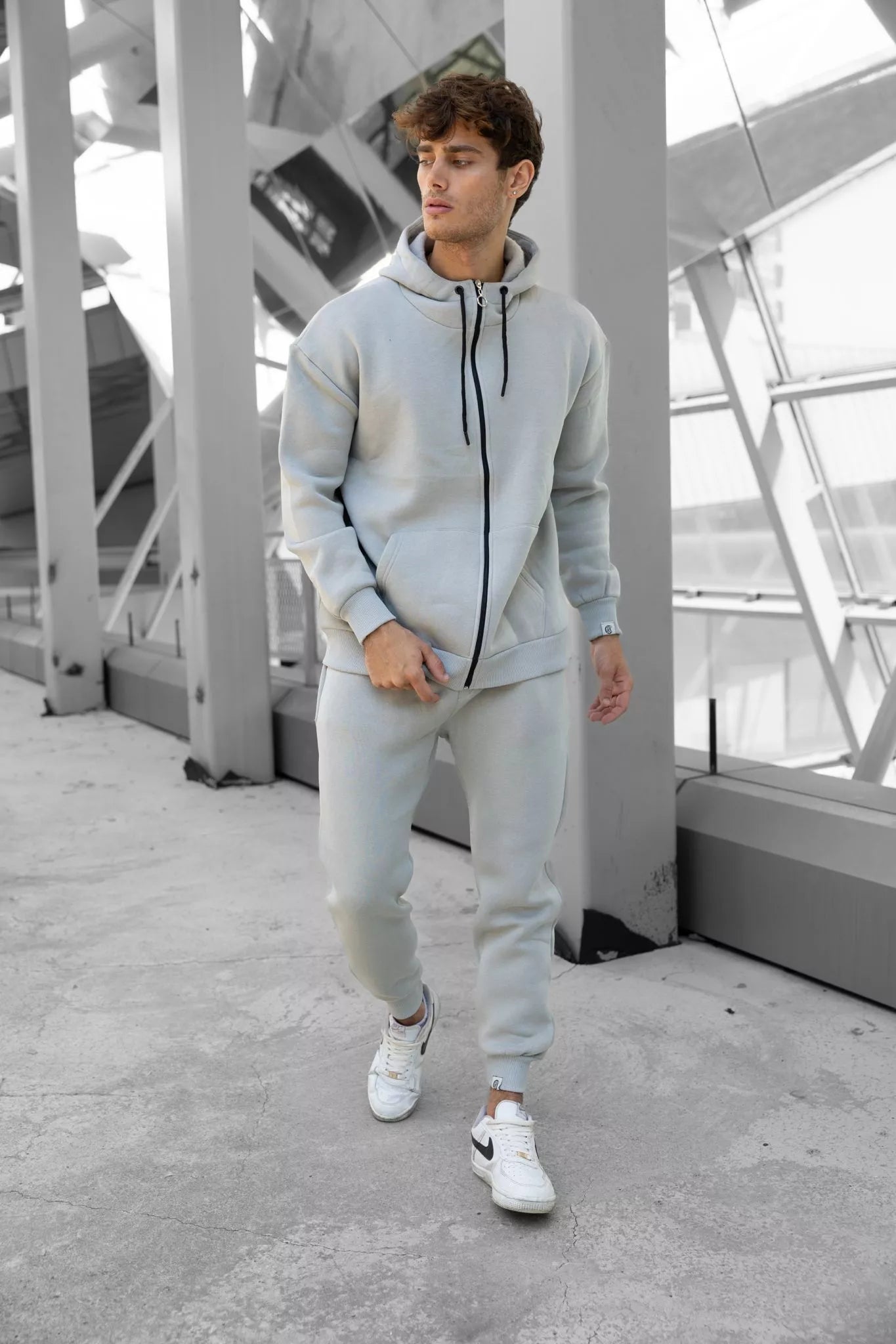 Light grey men's hooded tracksuit Zipos