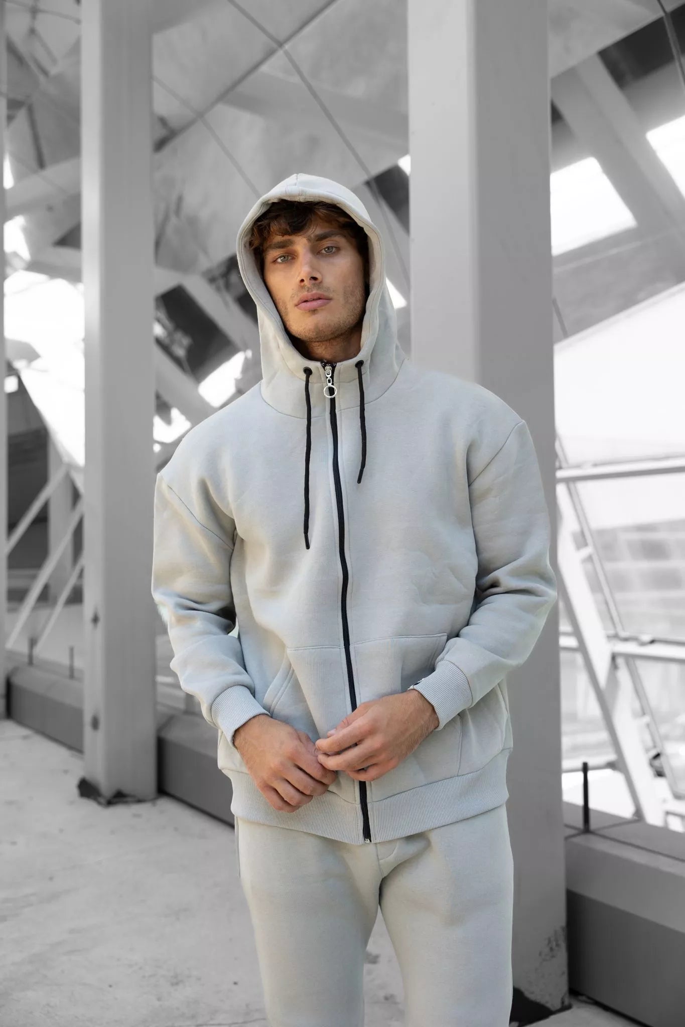 Light grey men's hooded tracksuit Zipos