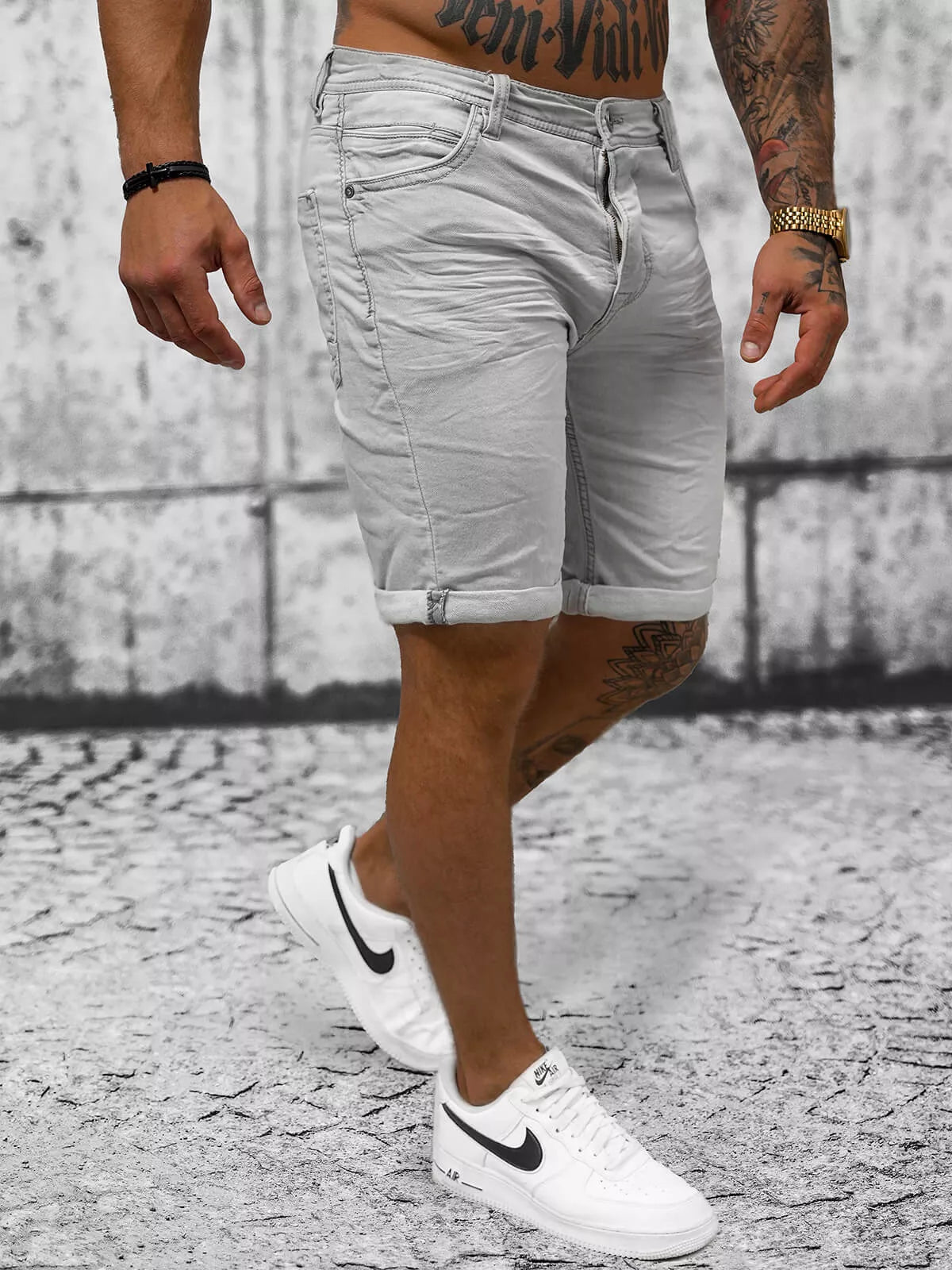 Grey denim shorts Leter