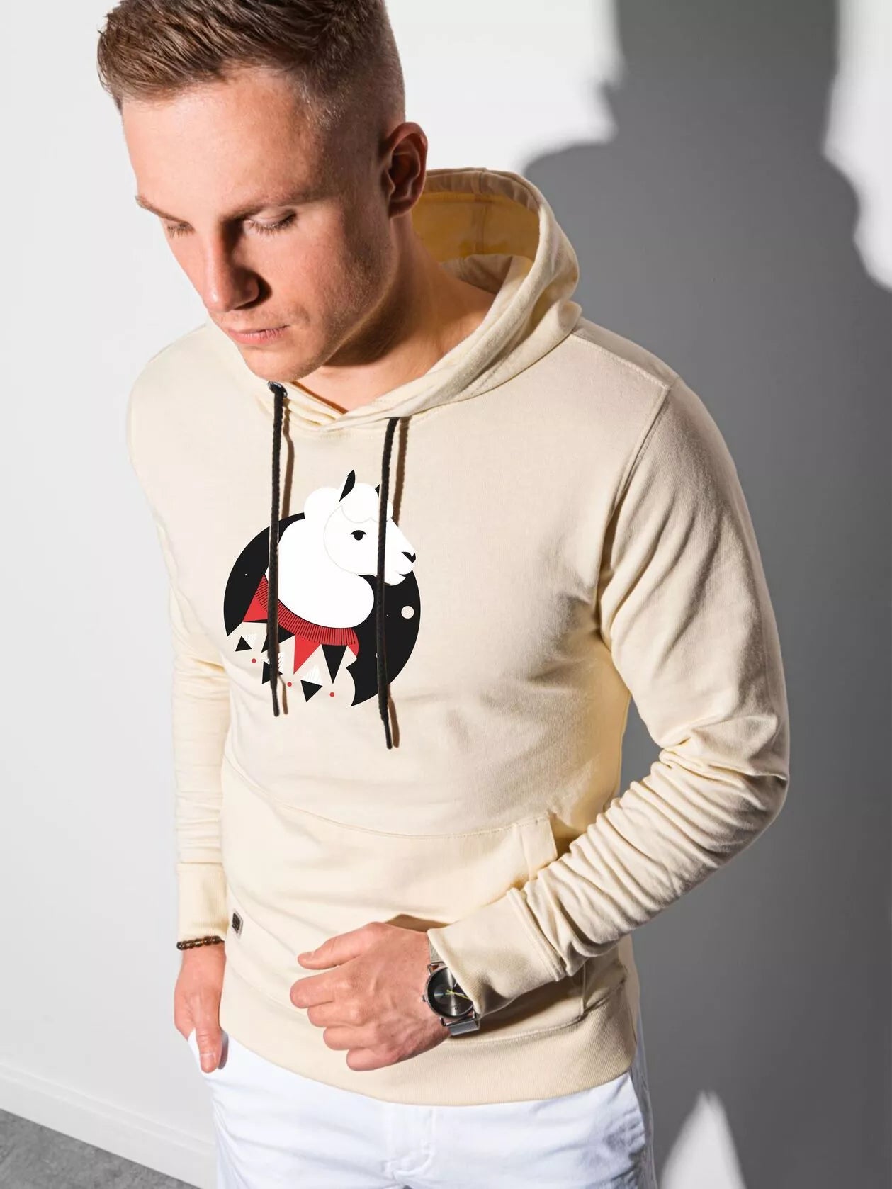 Yellowish sweatshirt with a hood Lama 