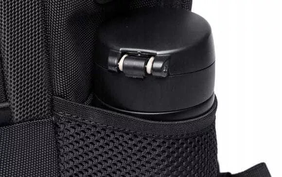 Black backpack with breathable back and shoulder straps Luter