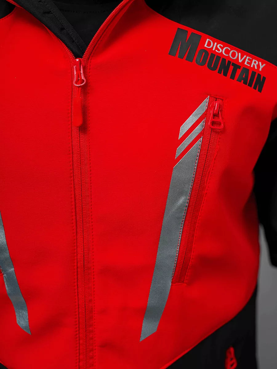 Black and red men's shorts Tain