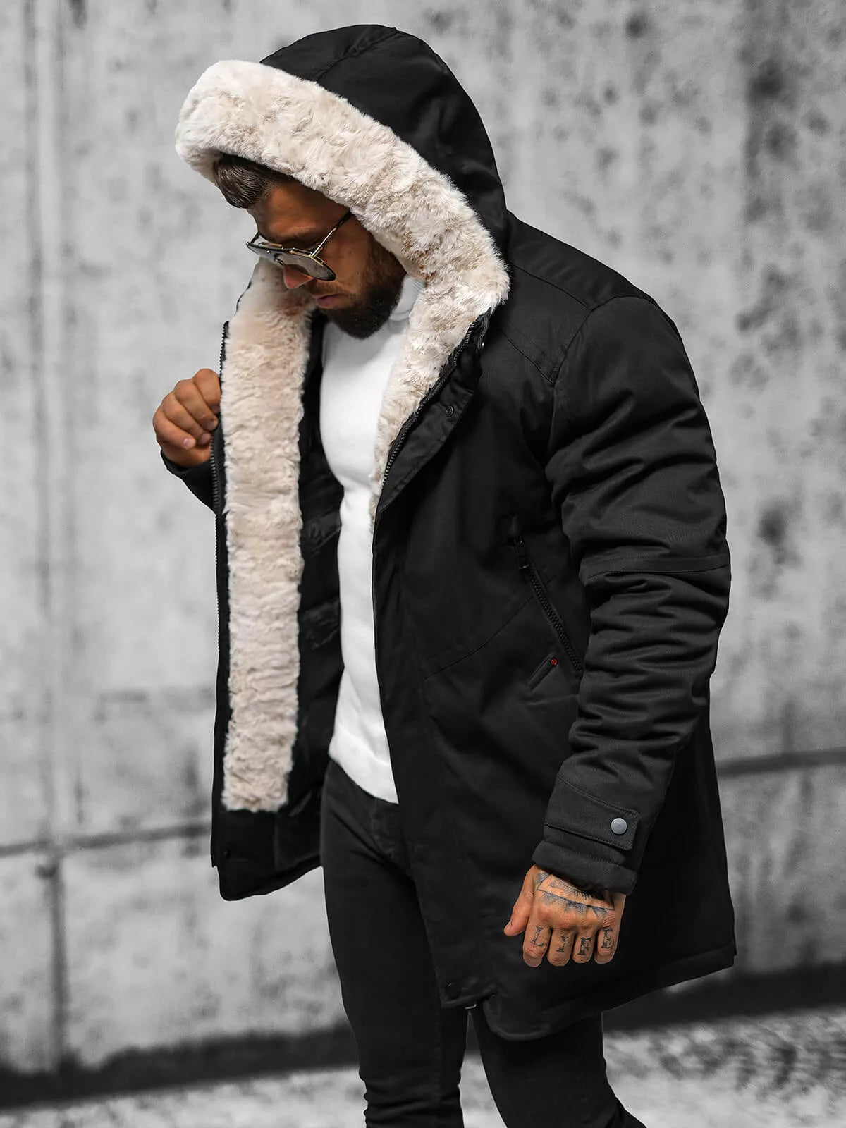 Men's black winter jacket onee