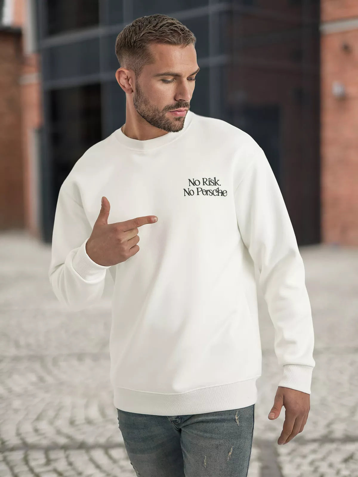 Men's white hoodie Risk
