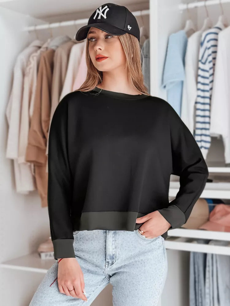 Women's black blouse with pendant Nubiss 