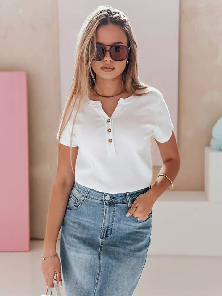 Women's white blouse Kiss Look