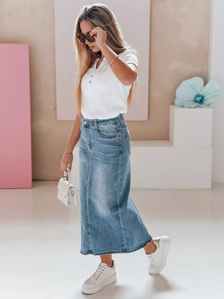 Women's white blouse Kiss Look