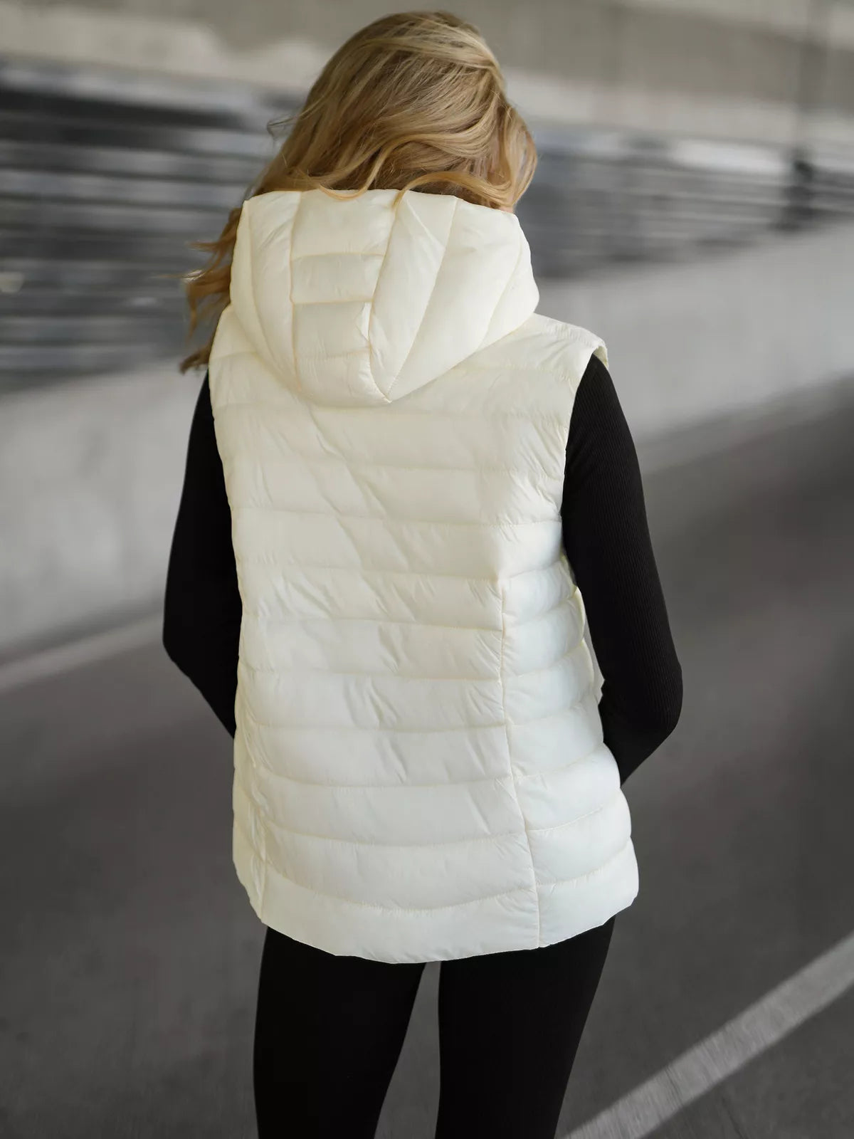 Women's white vest with hood Senti