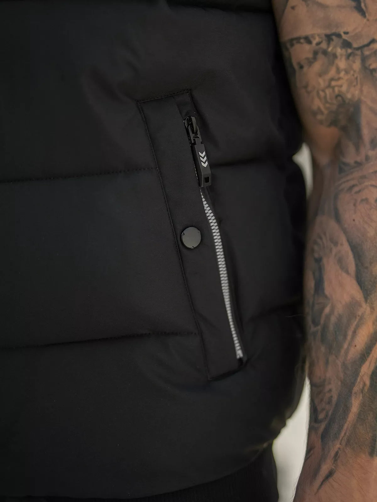 Men's black vest Corles