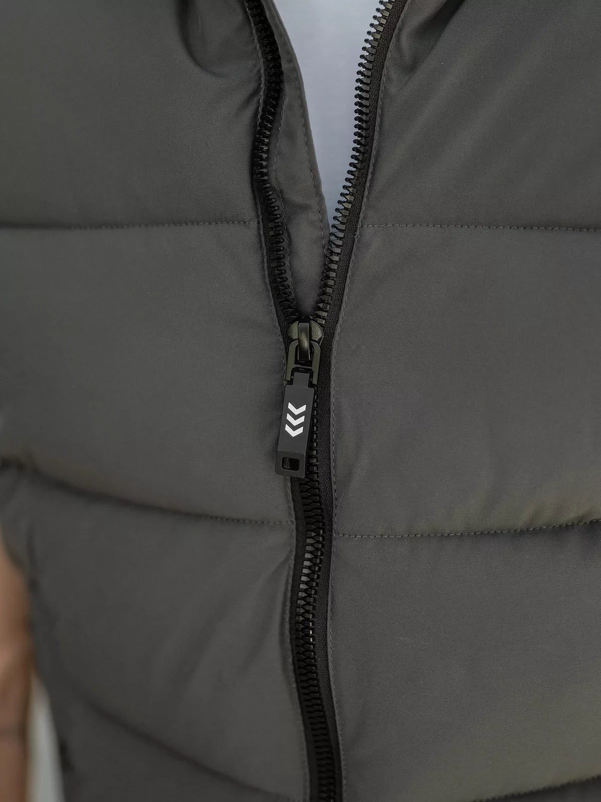 Men's dark gray vest Corles