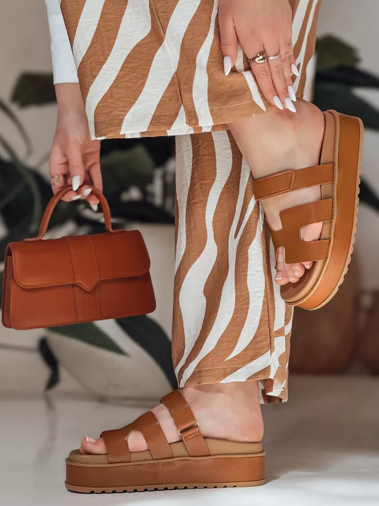 Women's brown flip flops Flip