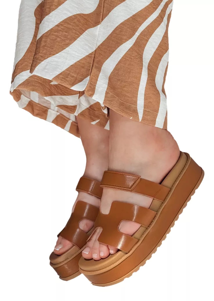 Women's brown flip flops Flip