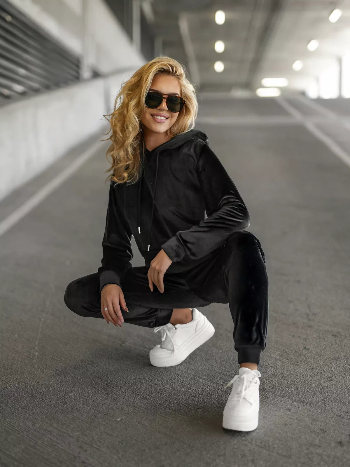 Women's black velour tracksuit Homey