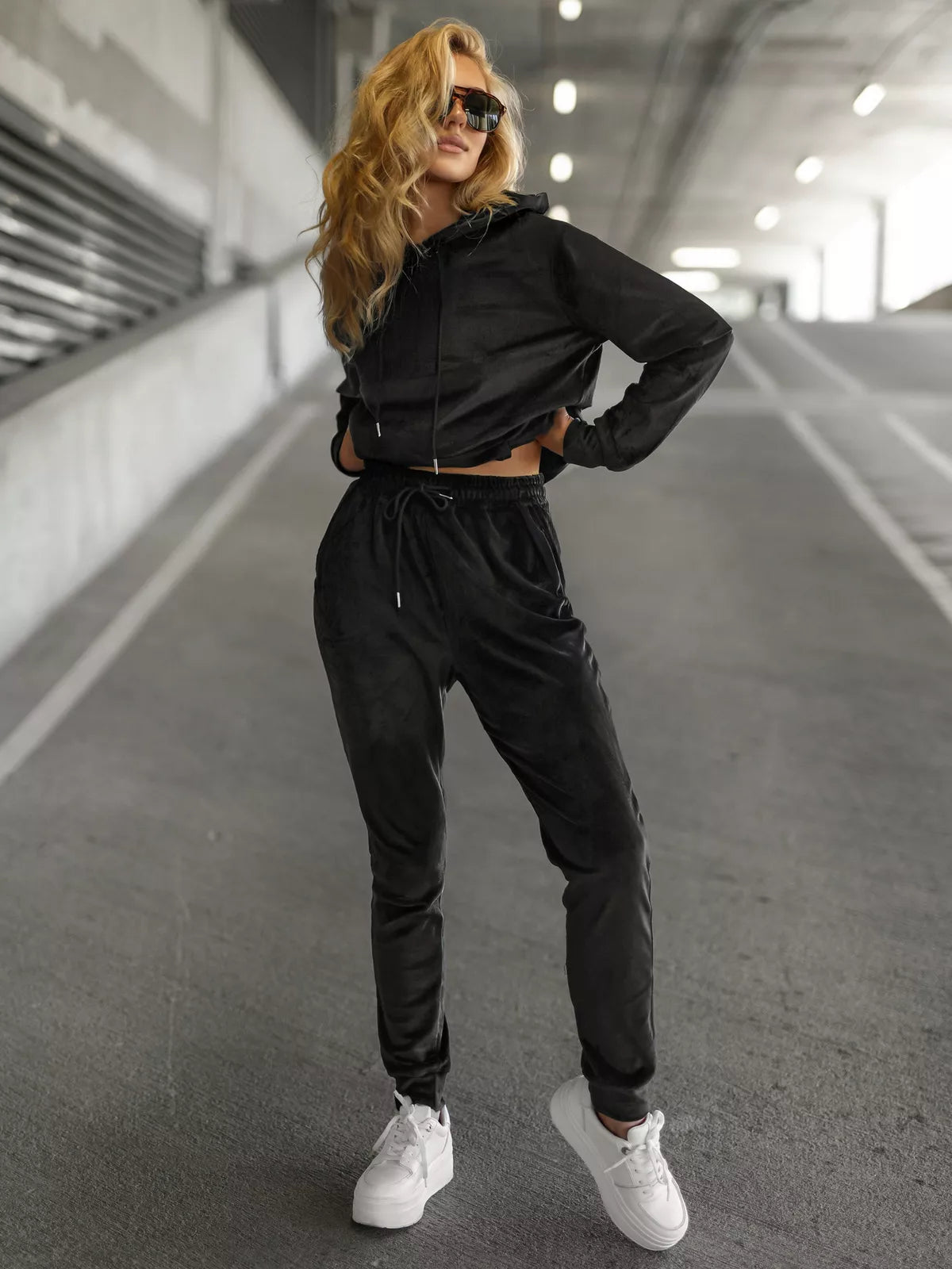 Women's black velour tracksuit Homey