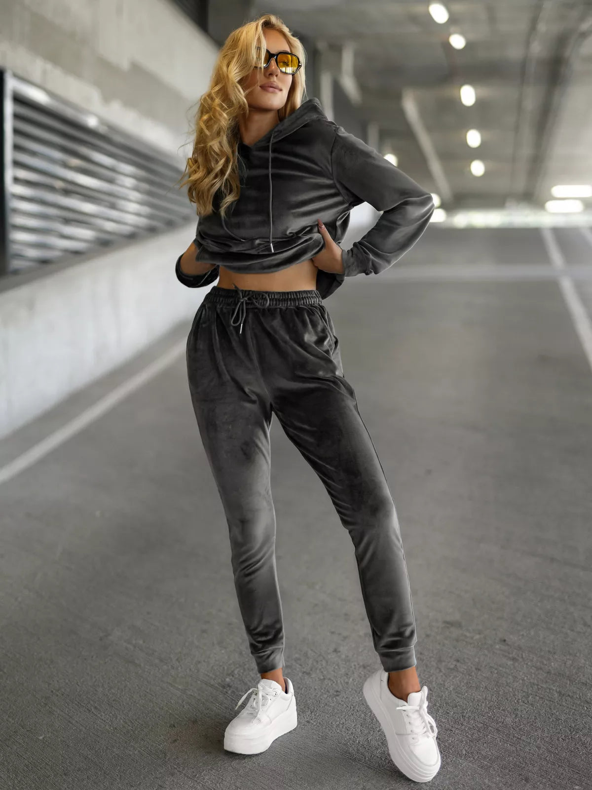 Women's dark gray velour suit Homey