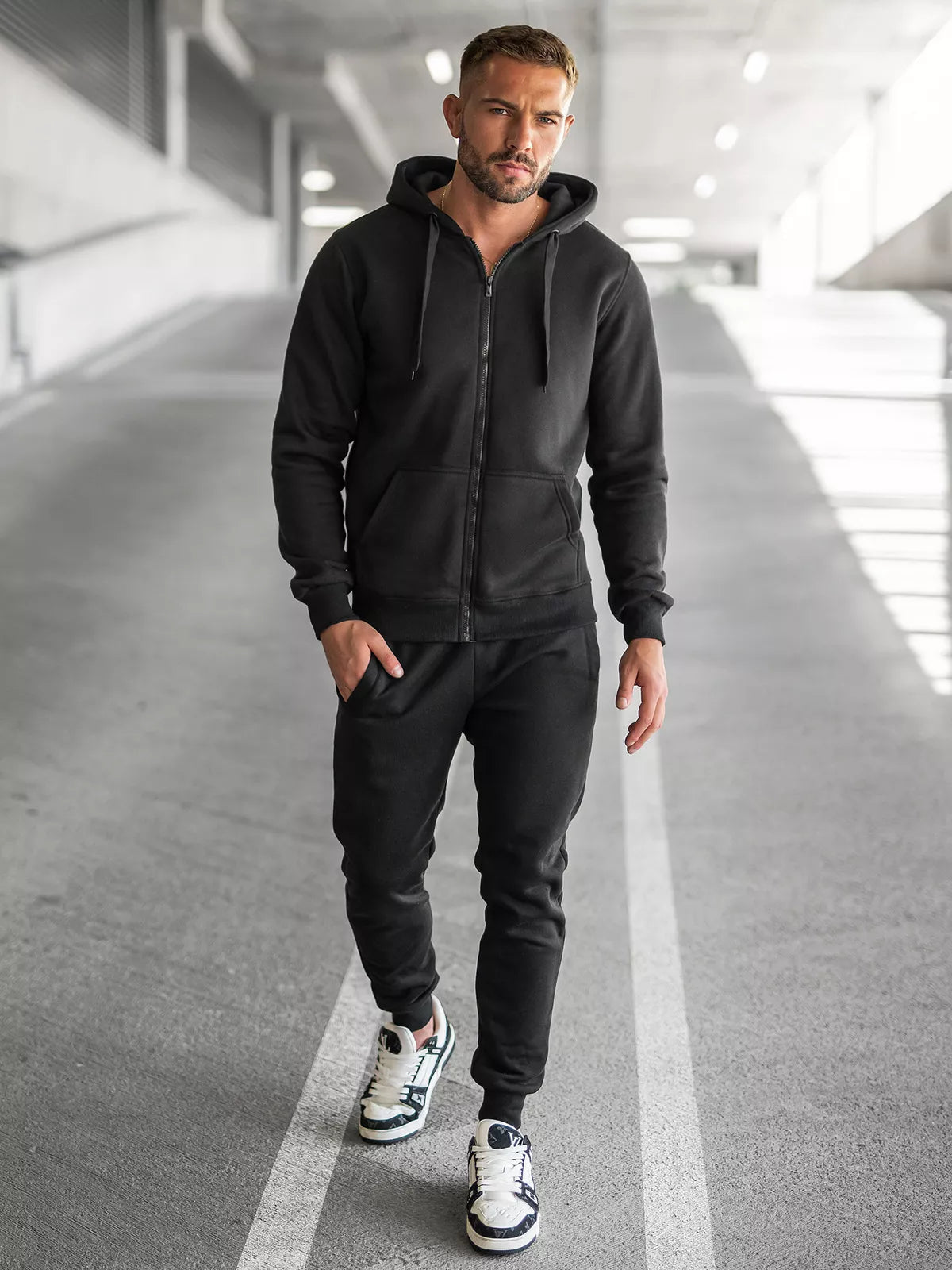 Black men's tracksuit Pazar