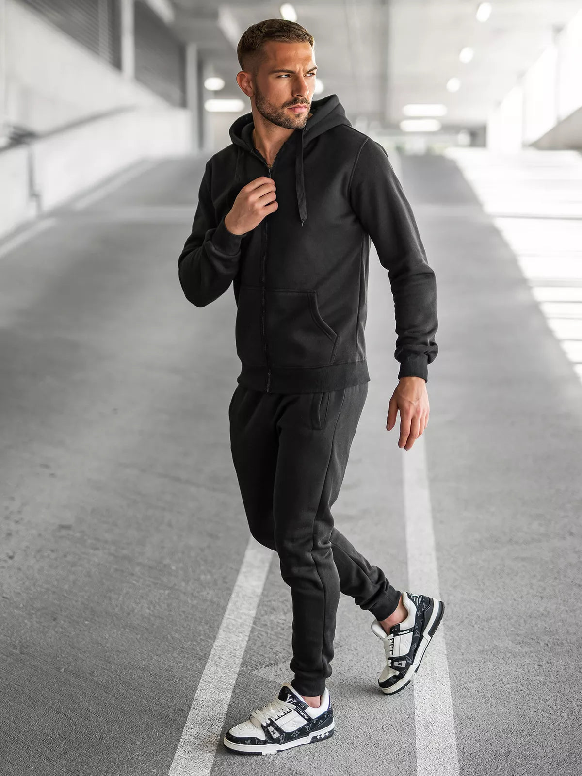 Black men's tracksuit Pazar
