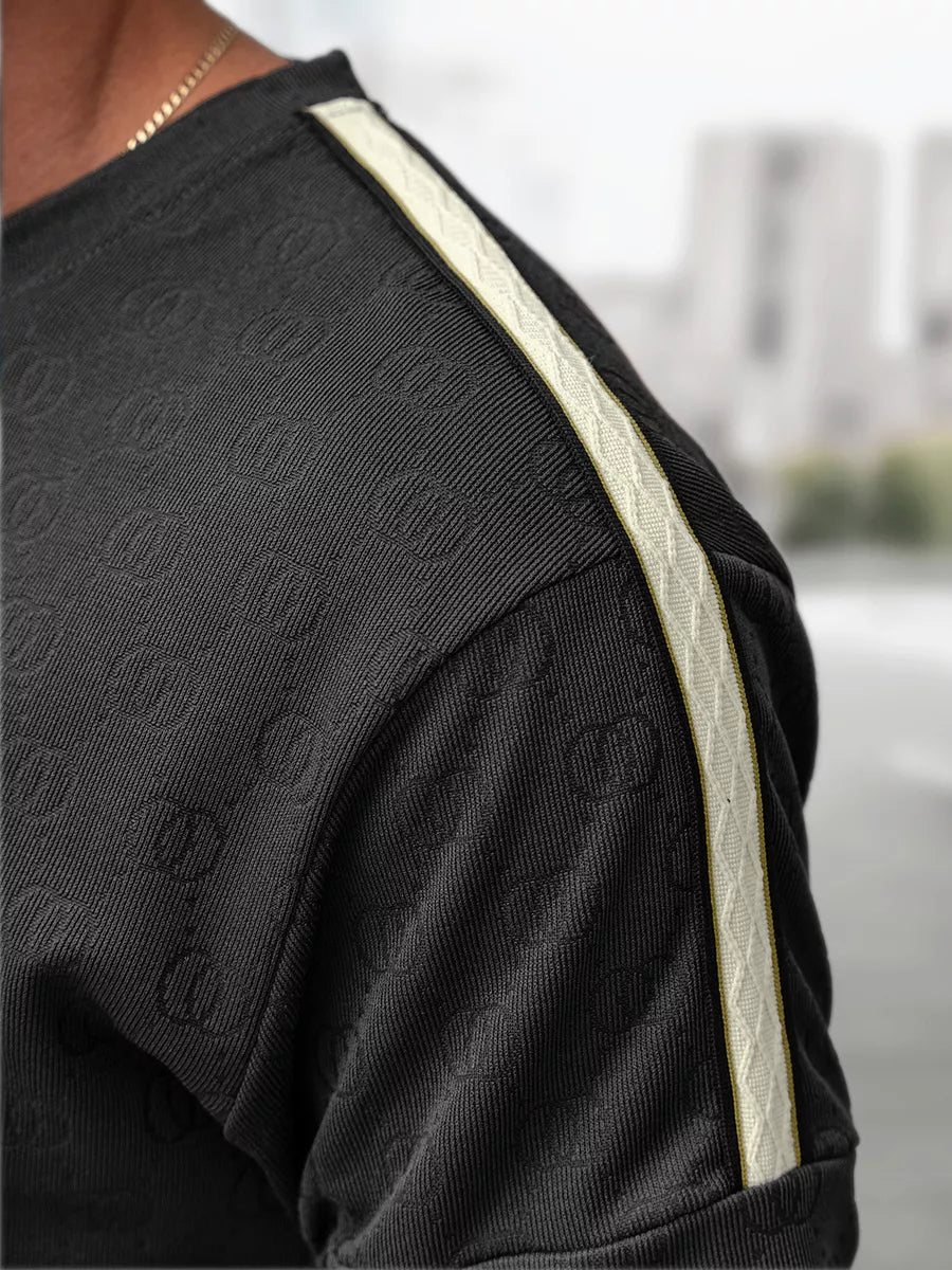 Men's dark gray suit What