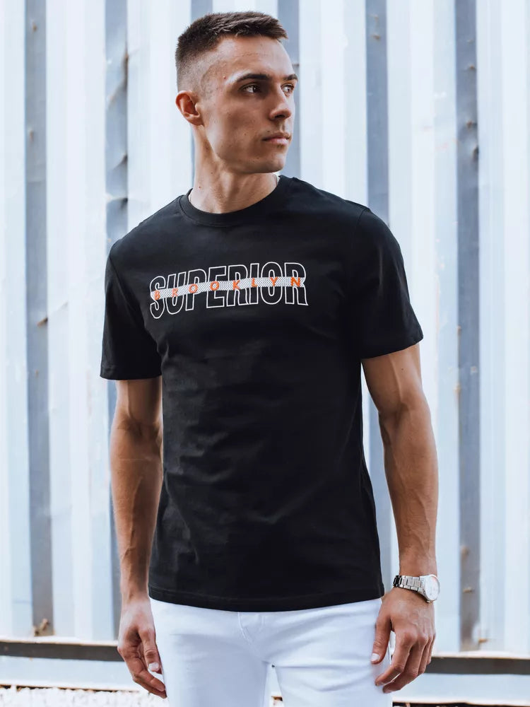 Men's black T-shirt with the inscription Superior